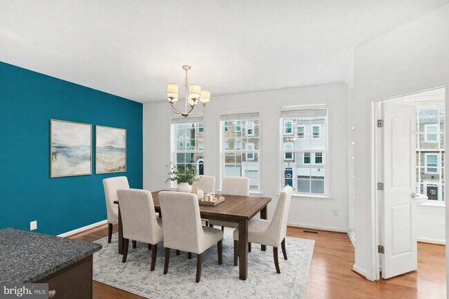 Building Photo - 1304 Gilmore St