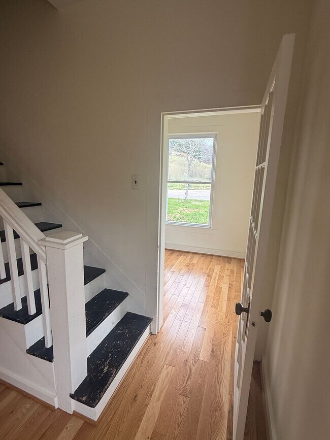 Building Photo - oliv3574