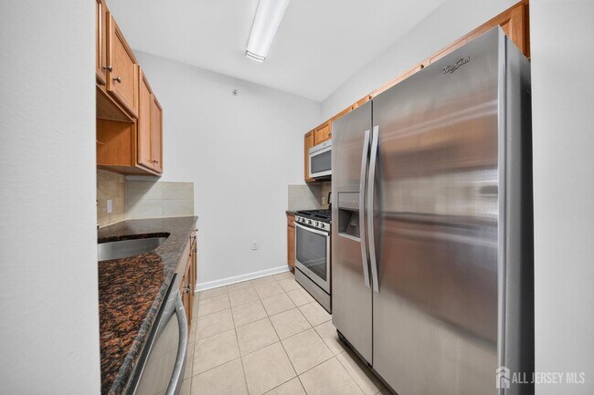 Building Photo - 645 Doral Ct