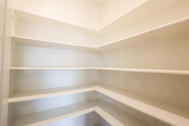 Building Photo - 317 Monument Hill Dr