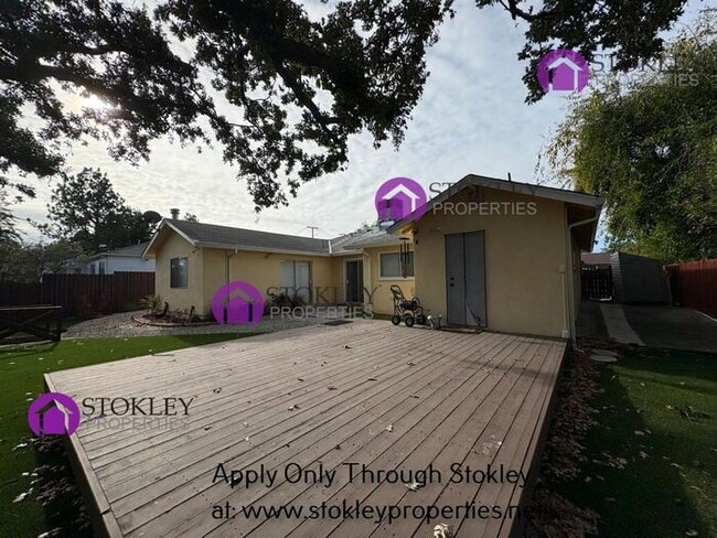 Building Photo - 1920 Encima Dr