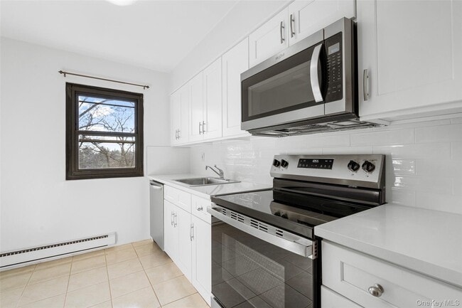 Building Photo - 55 Fieldstone Dr