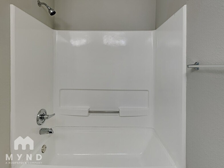 Building Photo - 1315 Osprey Way