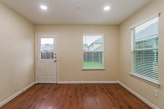 Building Photo - 18802 N Lyford Dr