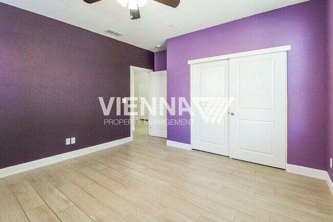 Building Photo - 12702 Thornberg Way