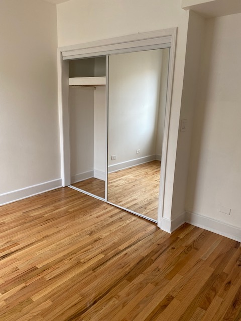 Bedroom Closet - 4928 N Kedzie Ave