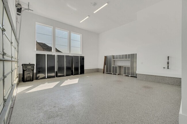 Building Photo - 6409 HIgh Top Ct