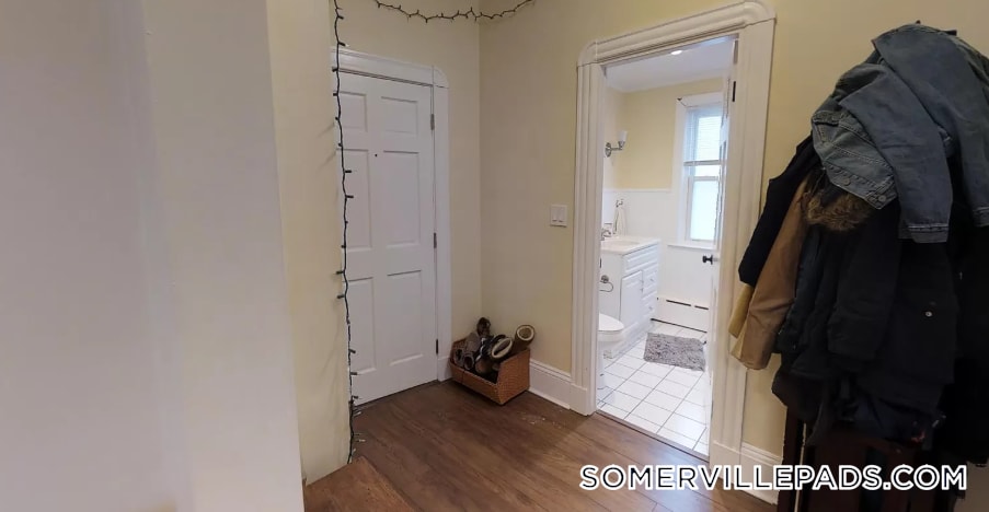 Building Photo - 21 Chandler St