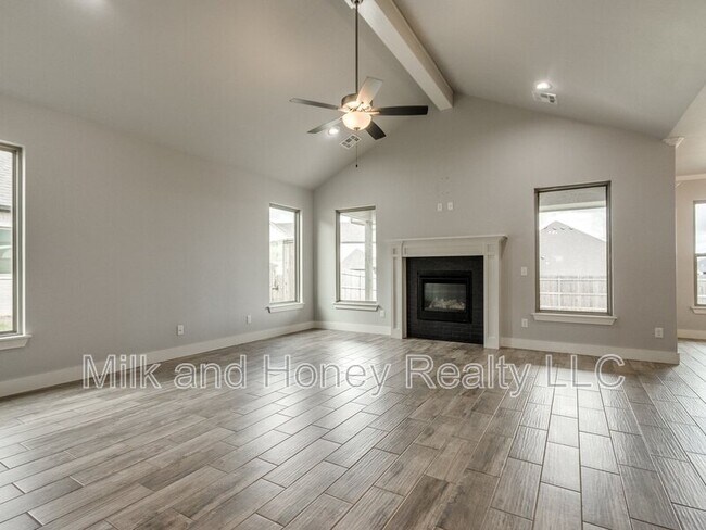 Building Photo - 14525 Rochefort Ln