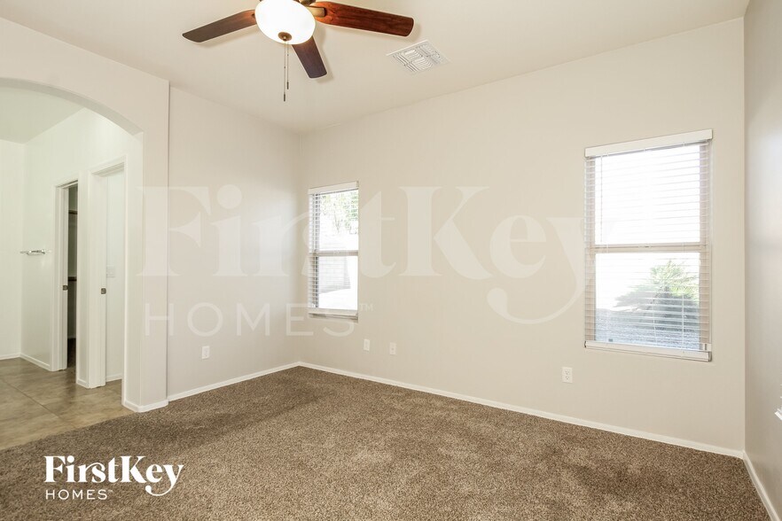 Building Photo - 18048 W Post Dr