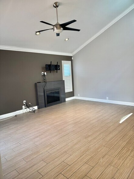Building Photo - 2524 Elden Ave