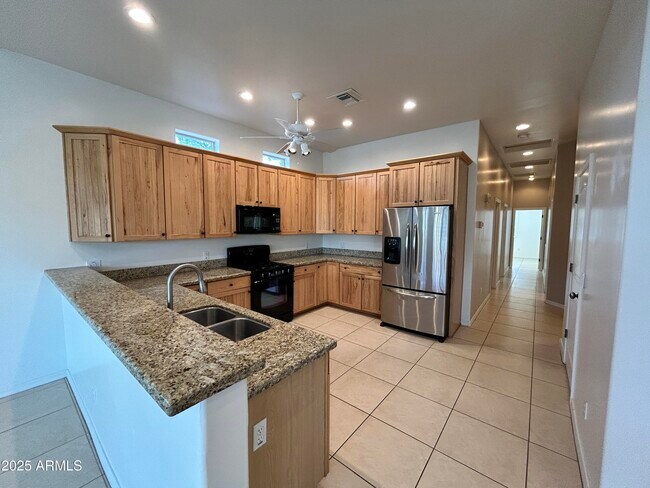 Building Photo - 18660 E Agua Vista