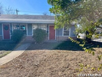 Building Photo - 768 Edgebrook Ln