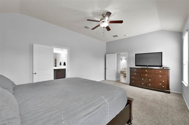 Building Photo - 14030 Wolftrap Ln