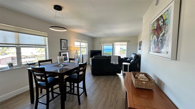 Building Photo - 1630 N Ocean Blvd