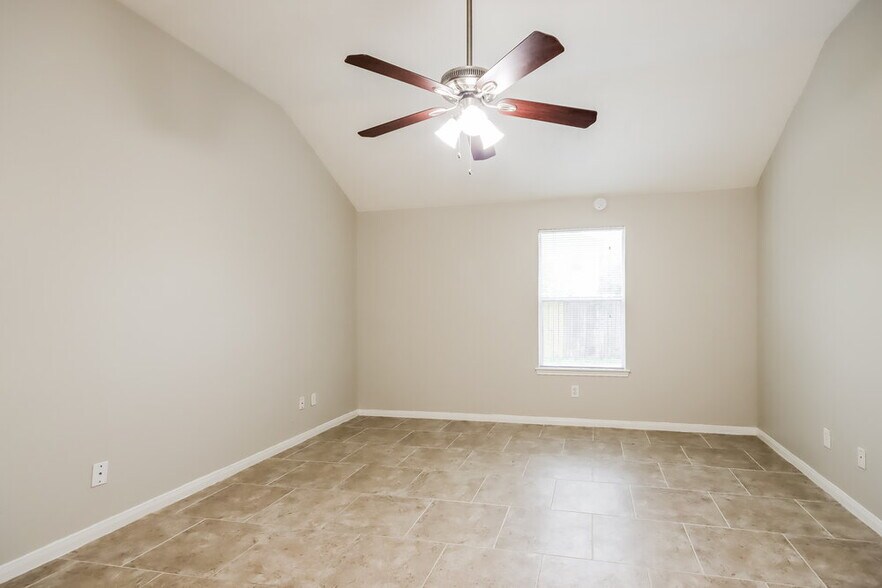 Building Photo - 21515 Lovis Way