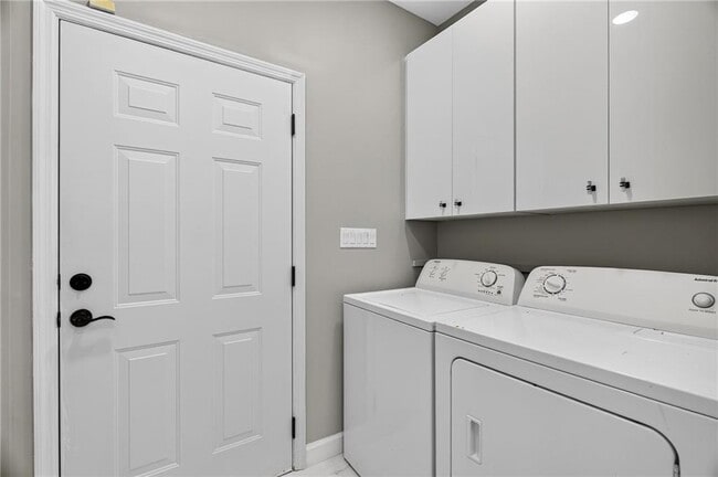 Building Photo - 475 Trammell Dr