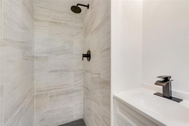 Building Photo - 310 Old Mill Ln