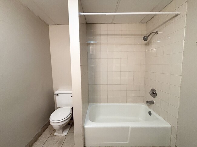 Building Photo - 1201 E 5600 S