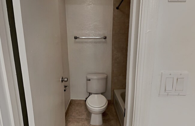 Building Photo - 2529 Caper Ln