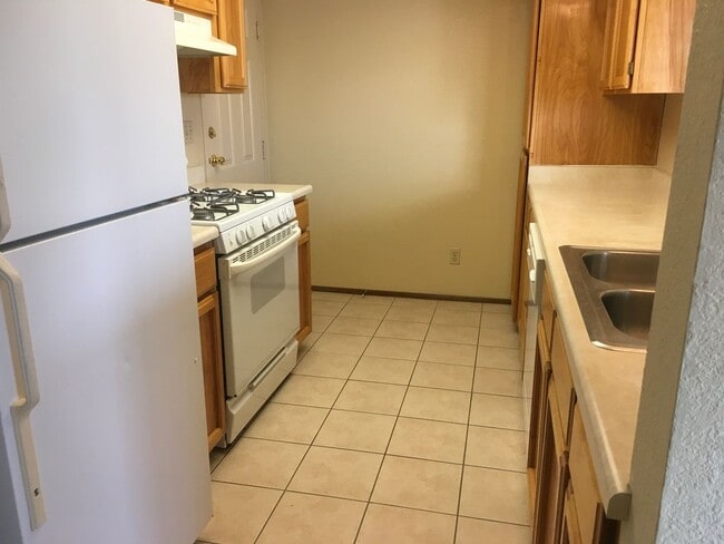 Building Photo - 4200 Stonewalk Ct