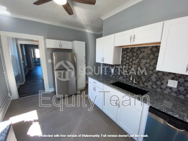 Building Photo - 3318 Graydon Ave