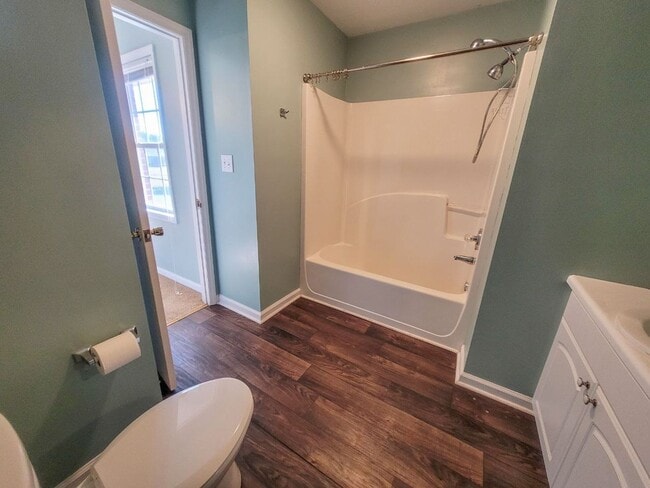 Building Photo - Spacious 3BD, 2.5BA Duplex in Clayton with Large Fenced Backyard