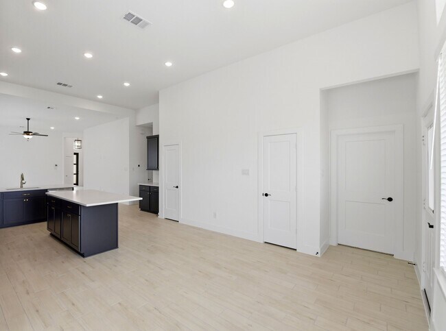 Building Photo - 11119 Midland Hawthorn Pl
