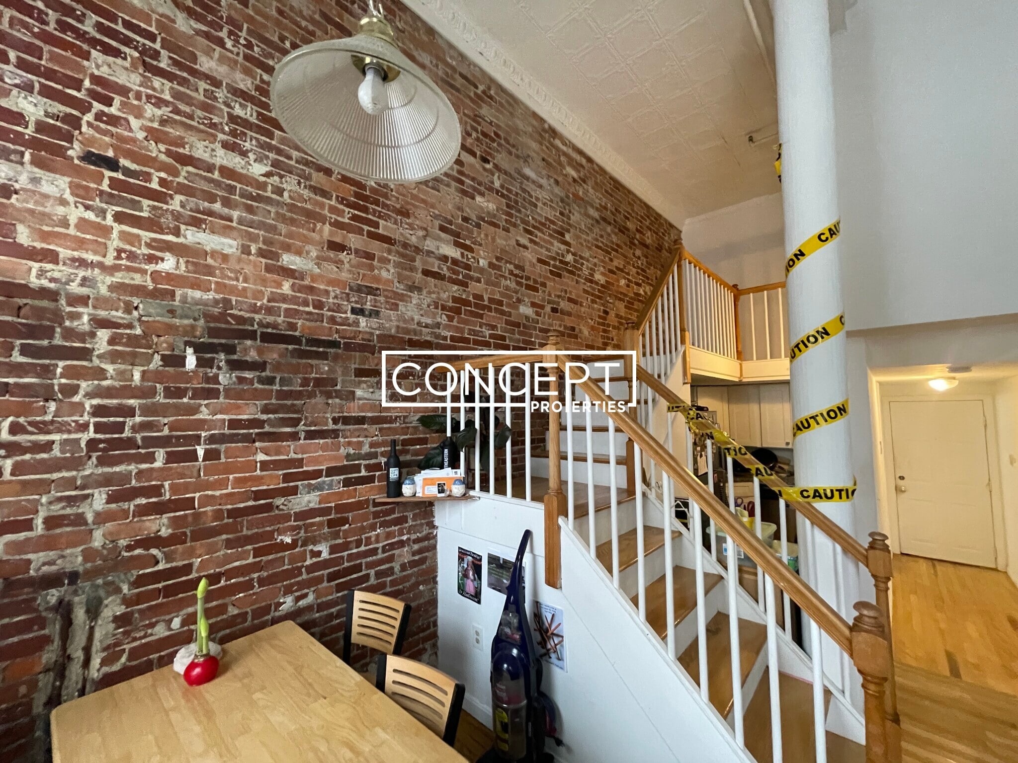 Building Photo - 168 Northampton St