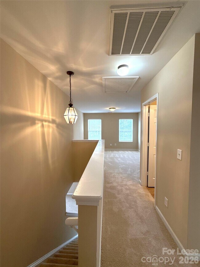 Building Photo - 13802 Plowdon Ct