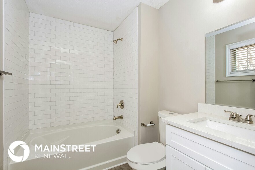 Building Photo - 721 Stonebridge Park Cir