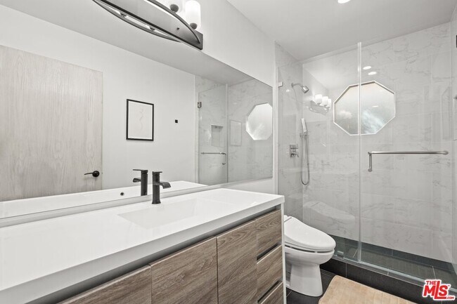 Building Photo - 2526 Cordelia Rd