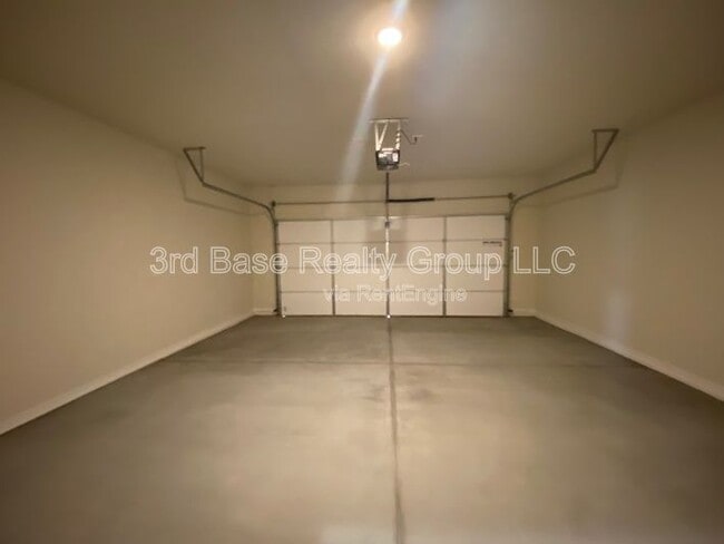 Building Photo - 24402 W Pueblo Ave