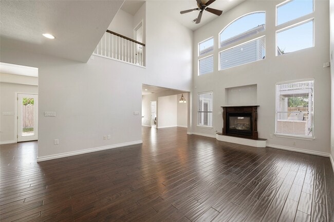 Building Photo - 1213 Wakefield Dr