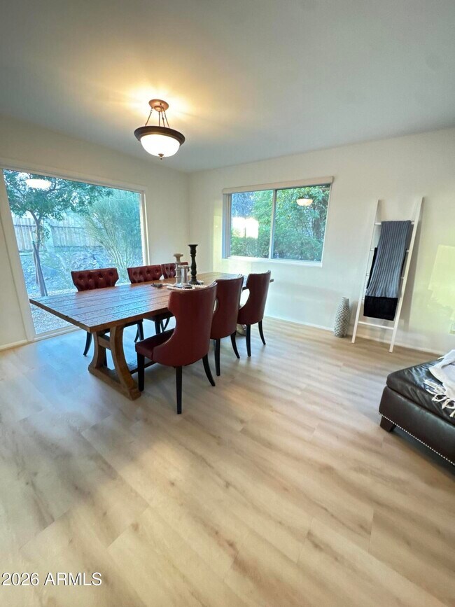 Building Photo - 6802 N 26th St