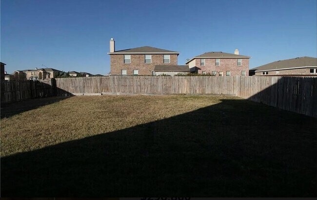Building Photo - 4028 Thoroughbred Trail