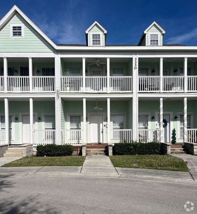 Building Photo - 2/2.5 Key West Townhome in Magnolia Square