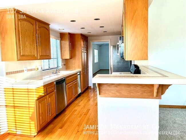 Building Photo - 107 S Lucia Ave