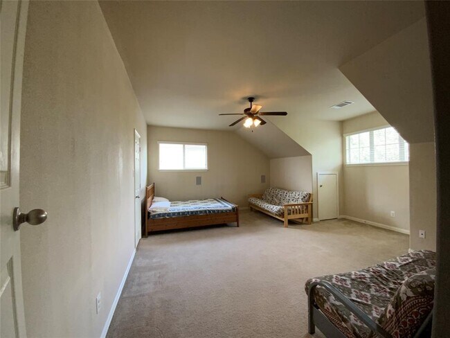 Building Photo - 2454 Santa Barbara Loop