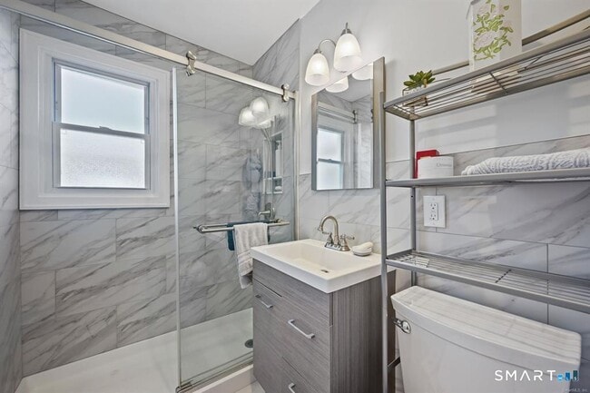 Building Photo - 15 Cherry Hill Dr