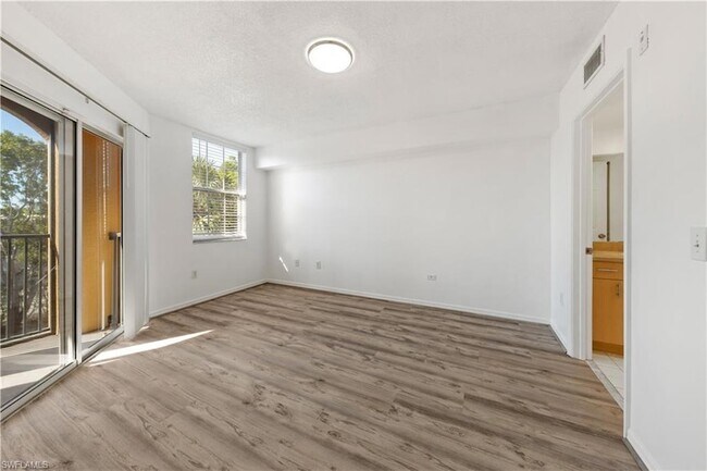 Building Photo - 8687 River Homes Lane