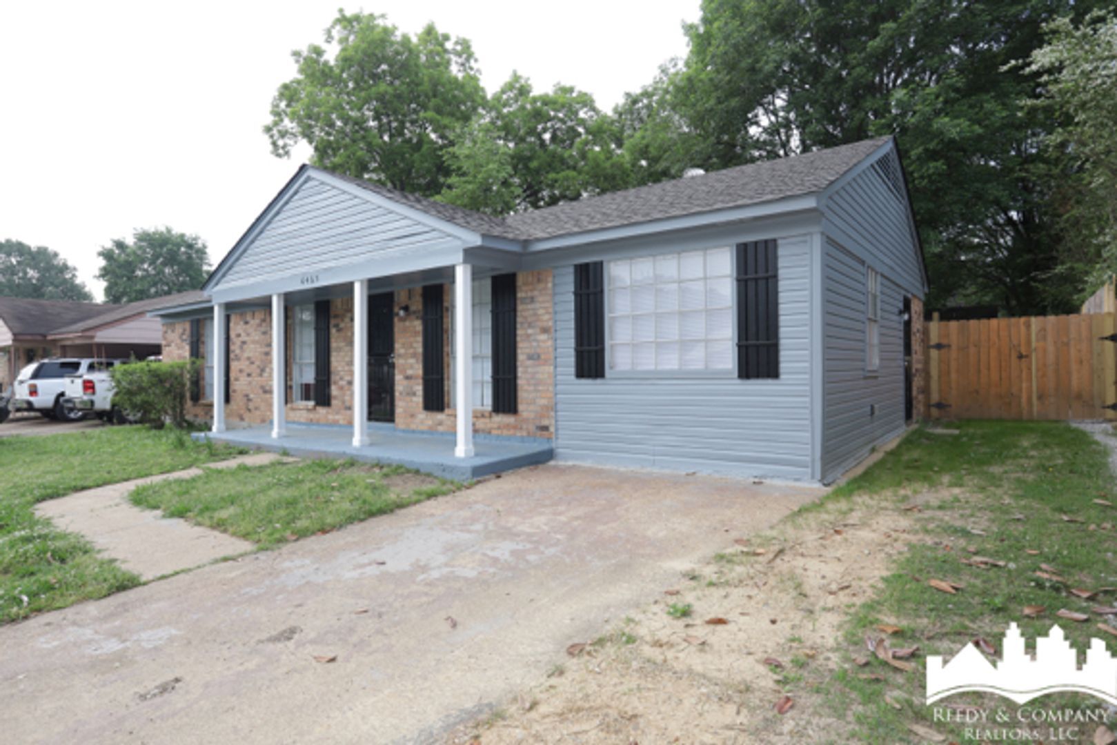 Building Photo - 6465 Forest Glen Dr