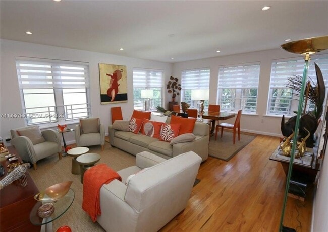 Building Photo - 1018 Meridian Ave