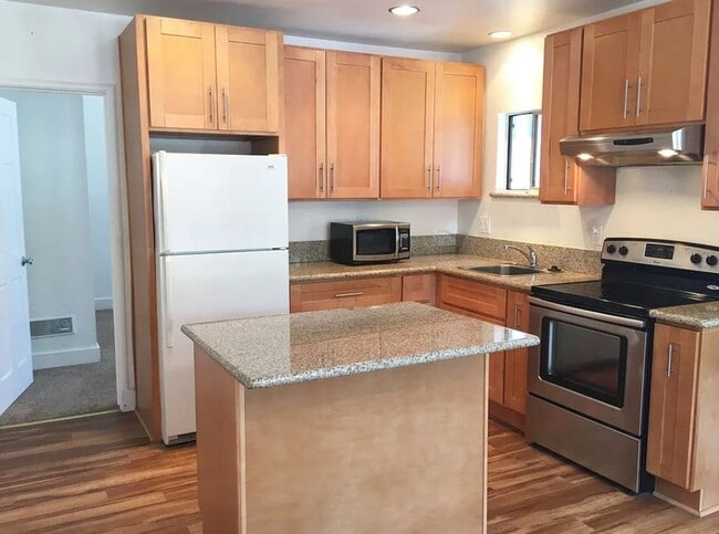 Building Photo - 313 First Street unit B San Rafael CA 94901-1 bd 1 bath