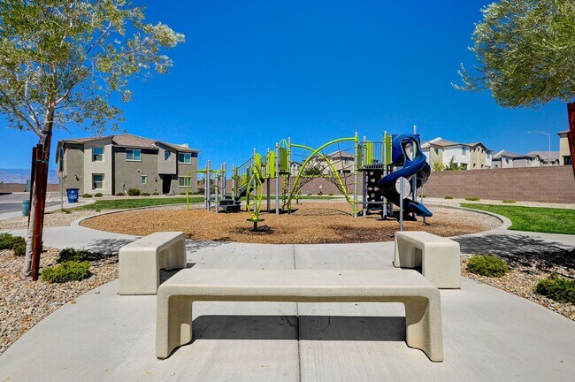 Building Photo - 2021 TOWNHOME IN GATED COMMUNITY N LAS VEGAS