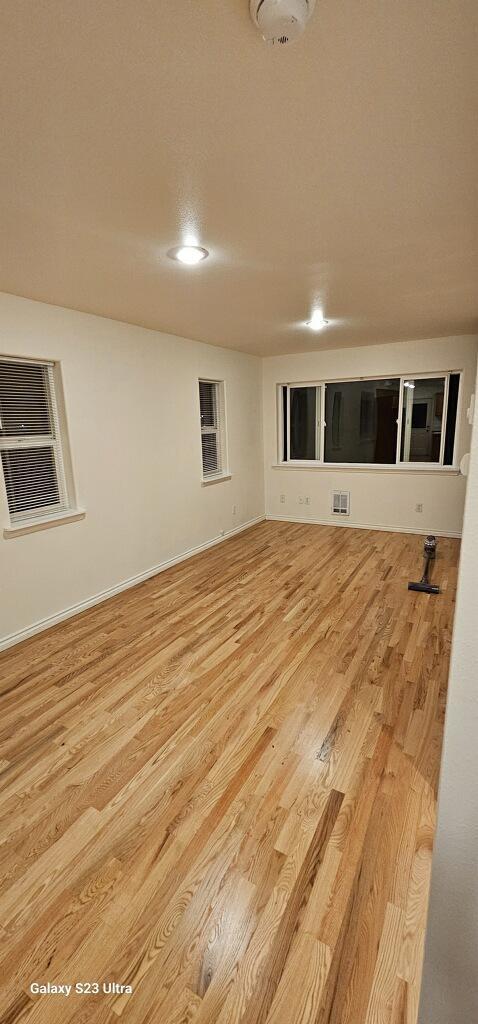 Large living room - 38278 SE Cedar St