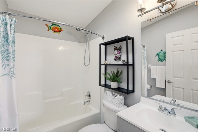 Building Photo - 158 Nanaimo Trail