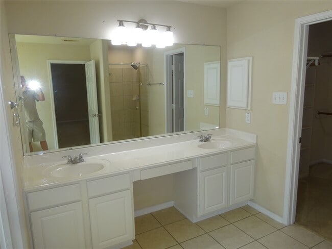 Building Photo - 4938 Yearling Ridge Ct