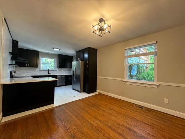Building Photo - 2BR Norfolk Home!