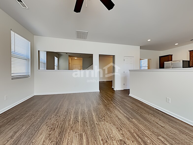 Building Photo - 341 Peters Creek Dr